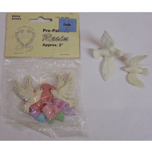 White Love Doves Floral Flowers 2" Hand Painted Crafts Cakes Resin 1988 NOS